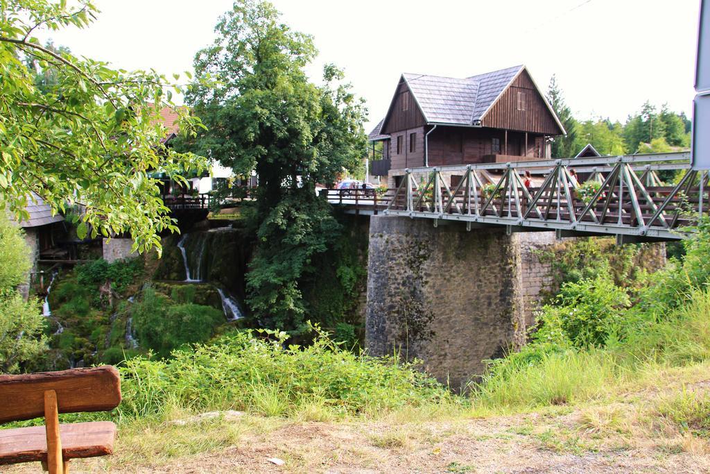 Apartman Drenovac Slunj Buitenkant foto
