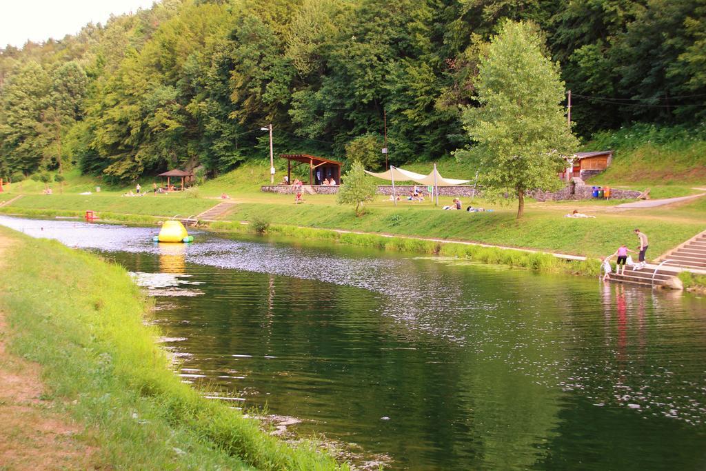 Apartman Drenovac Slunj Buitenkant foto