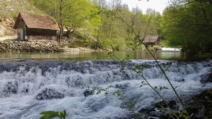 Apartman Drenovac Slunj Buitenkant foto
